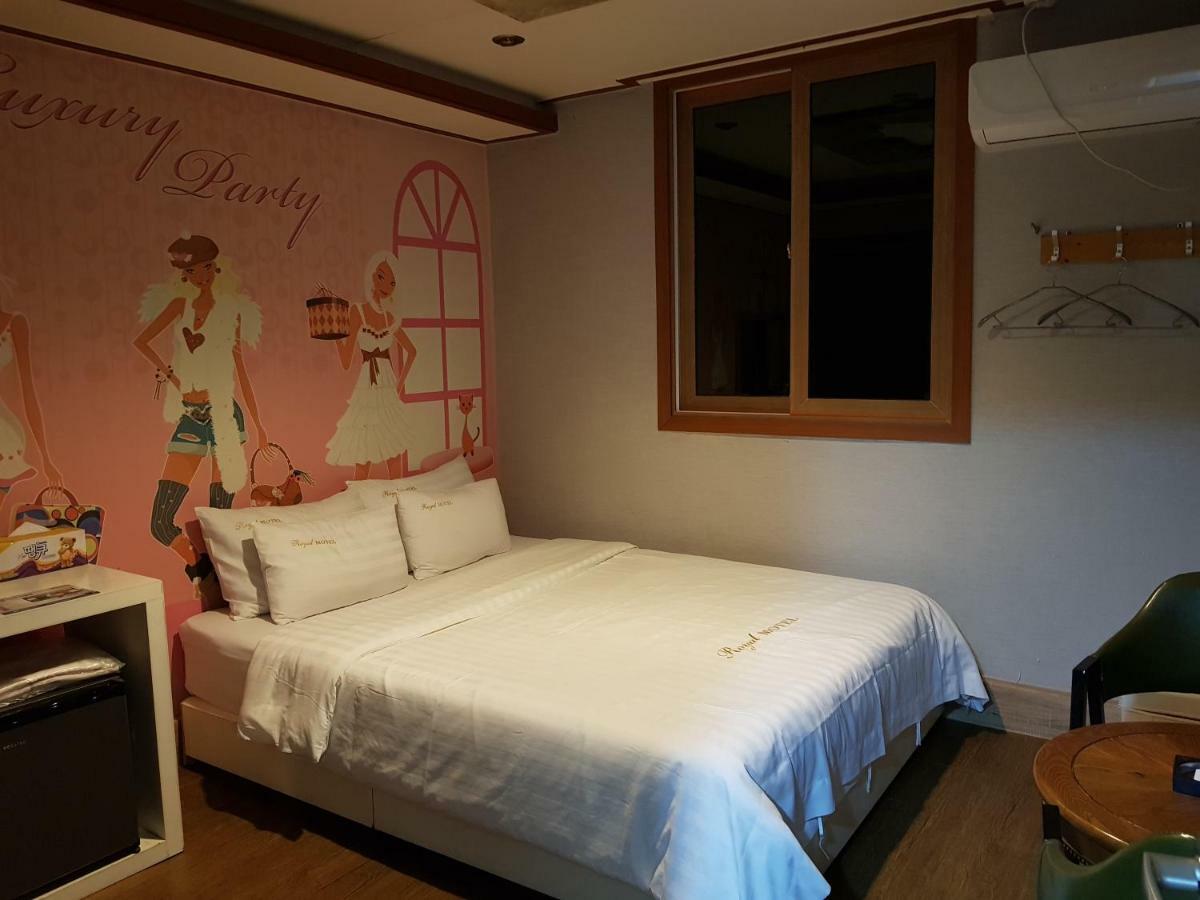 Pocheon Royal Hotel Екстериор снимка