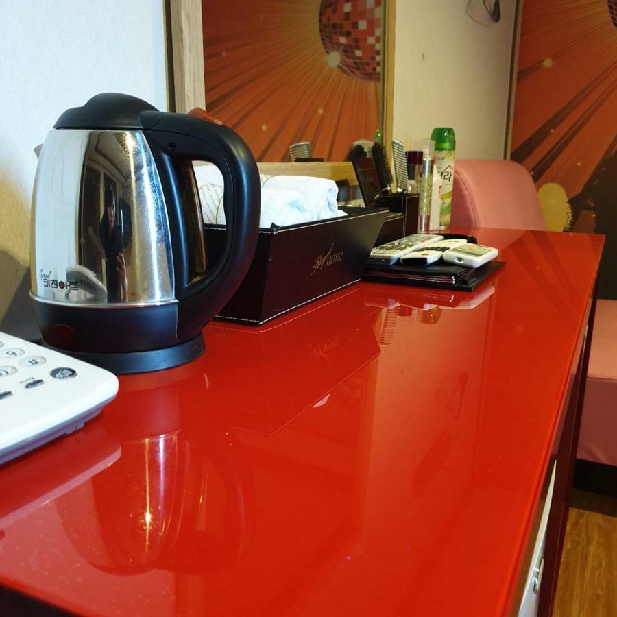Pocheon Royal Hotel Екстериор снимка