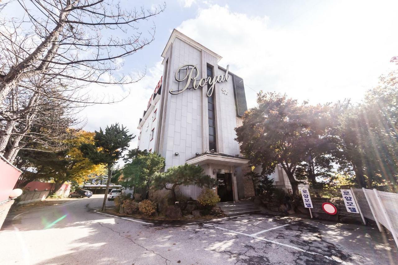 Pocheon Royal Hotel Екстериор снимка