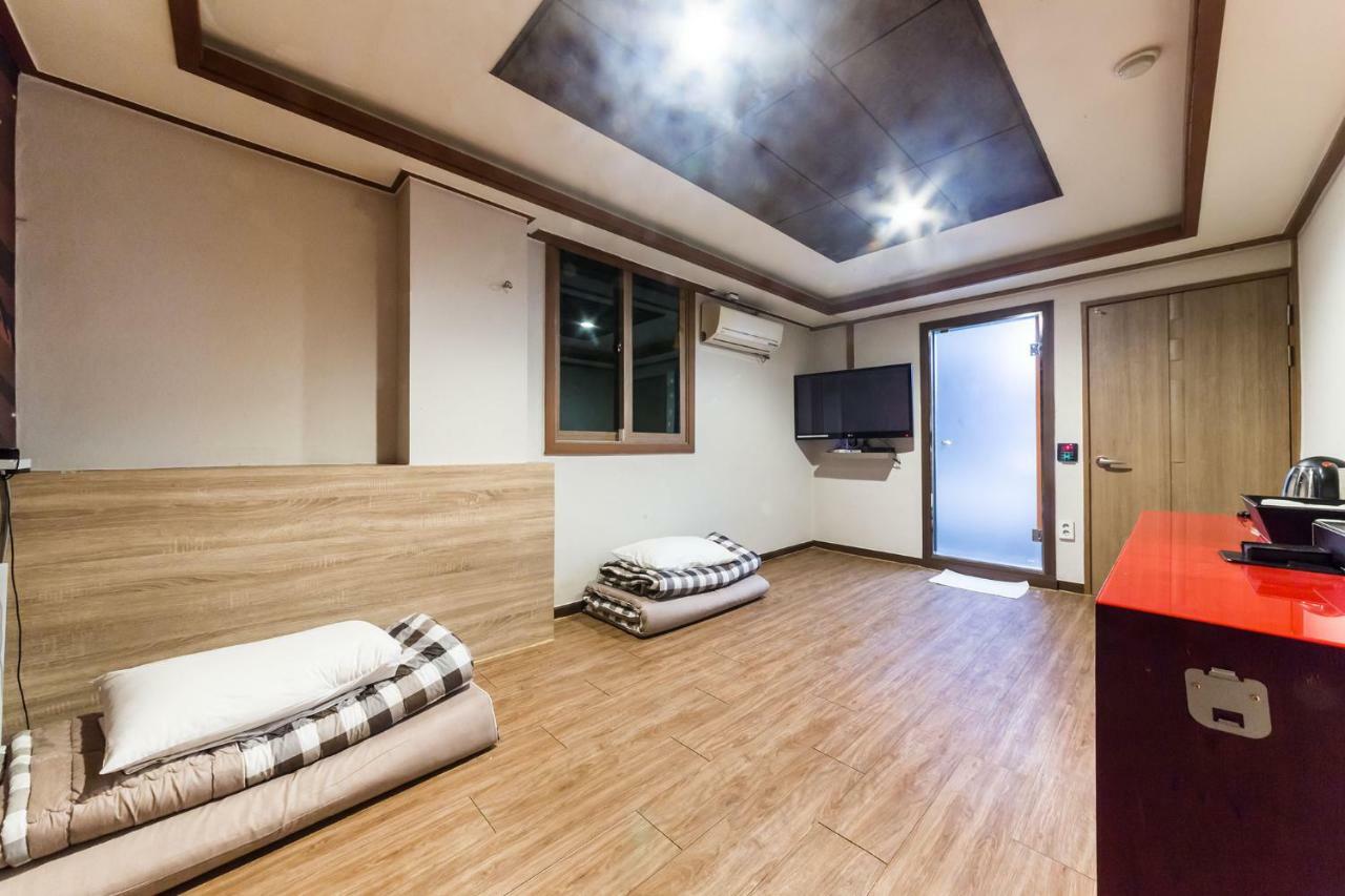 Pocheon Royal Hotel Екстериор снимка